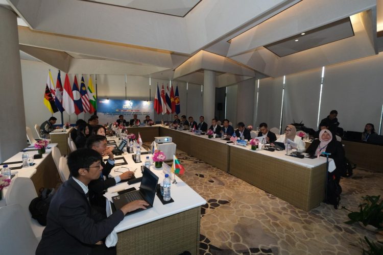 Suasana diskusi dalam rangkaian agenda HAPUA meetings ke-41 yang diikuti oleh delegasi negara anggota. (Divkom PLN Pusat)