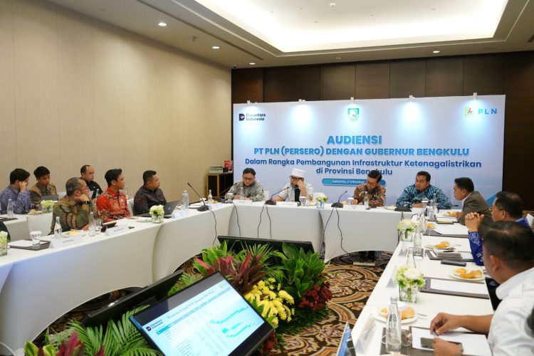 Suasana agenda audiensi antara manajemen PT PLN (Persero) dan Gubernur Bengkulu dalam rangka pembangungan infrastruktur ketenagalistrikan yang diselenggarakan di Jakarta pada Kamis (02/10/2025). (Divkom PLN Pusat)