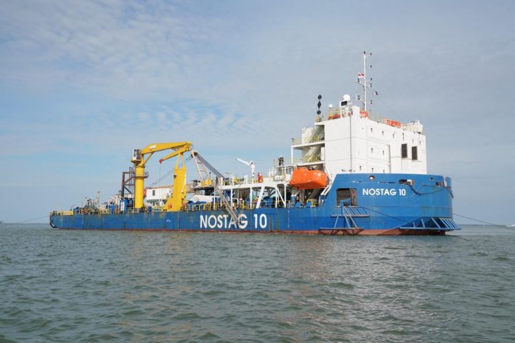 Tampilan cable laying vessel yang digunakan untuk kegiatan pemulihan  Saluran Kabel Laut Tegangan Tinggi (SKLT) Sirkit II interkoneksi Sumatera – Bangka sepanjang 36 kilometer. (Divkom PLN Pusat)
