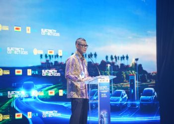 Direktur Utama PLN, Darmawan Prasodjo, menyampaikan dalam sambutannya bahwa keberhasilan transisi energi tidak mungkin dicapai sendiri, PLN membutuhkan kolaborasi lintas pemangku kepentingan seperti Pemerintah, swasta, dan masyarakat. (Divkom PLN Pusat/ PenaTerkini.co.id)