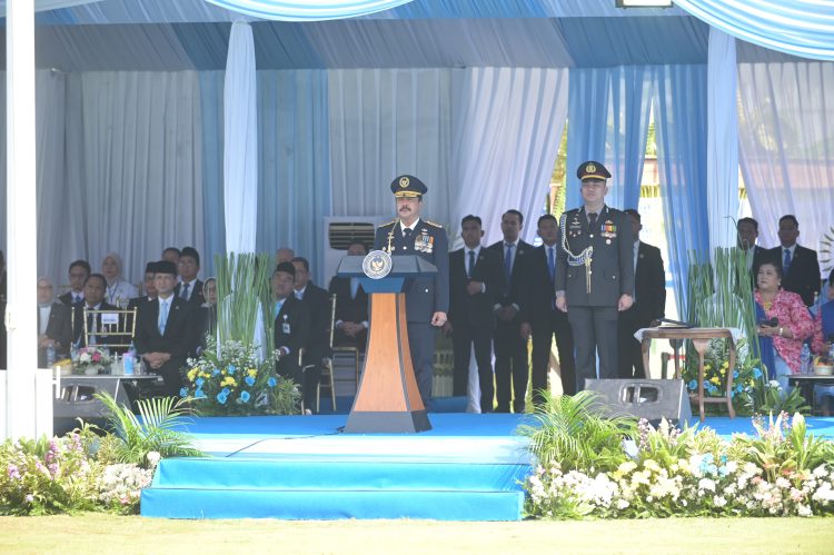 Pada peringatan Hari Bakti Kementerian Imigrasi dan Pemasyarakatan (Imipas) ke-1 di Lembaga Pemasyarakatan (Lapas) Narkotika Kelas IIA Cipinang, Jakarta, Rabu (19/11), Menteri Imigrasi dan Pemasyarakatan RI, Agus Andrianto menyampaikan bahwa penghargaan ini merupakan bentuk apresiasi kepada para mitra, termasuk PLN, yang memperkuat pelaksanaan tugas Kementerian Imipas. (Divkom PLN Pusat)