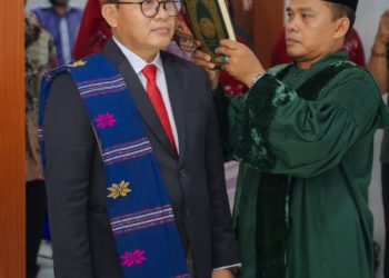 MUladi, S.T saat Pengambilan Sumpah/Janji Jabatan sebagai Direktur Umum Perumda Air Minum Tirta Uli Pematangsiantar masa periode 2025-2030. (Kominfo Ps/PenaTerkini.co.id)