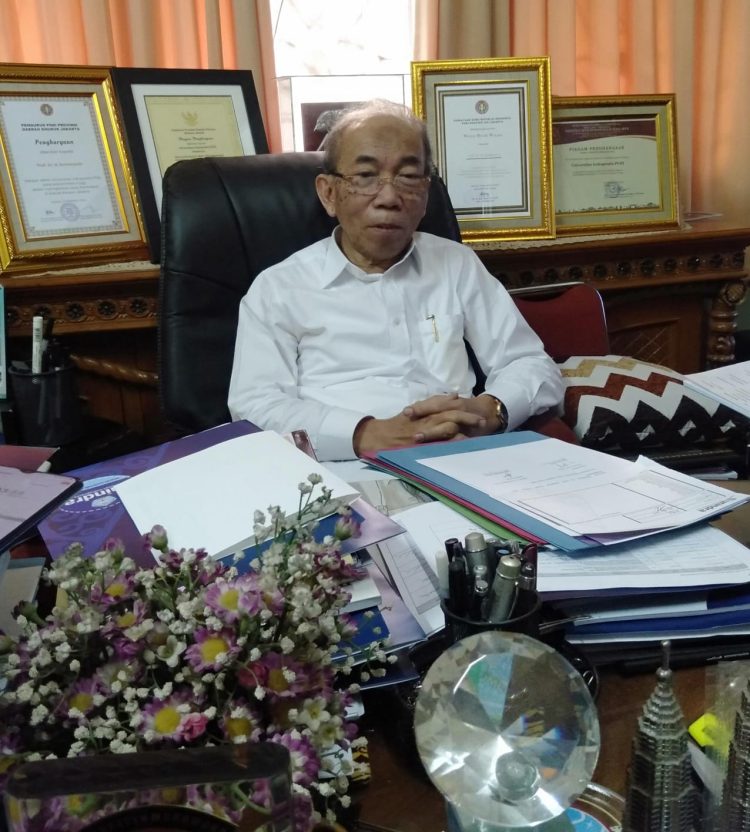 Prof. Dr. H. Sumaryoto, Rektor Unindra. (PenaTerkini.co.id)